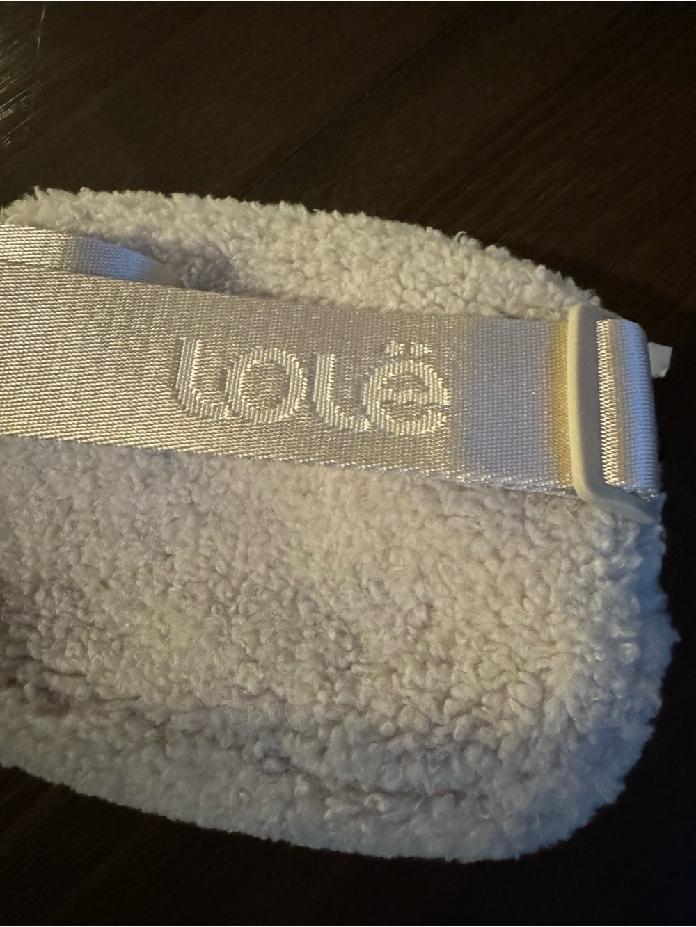 Lole - Cream Sherpa Crossbody Bum Bag - Picture 7 of 8